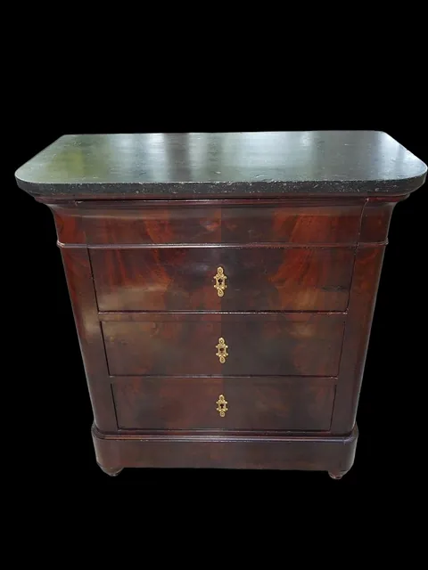 Petite commode 19ème siècle époque Charles X acajou