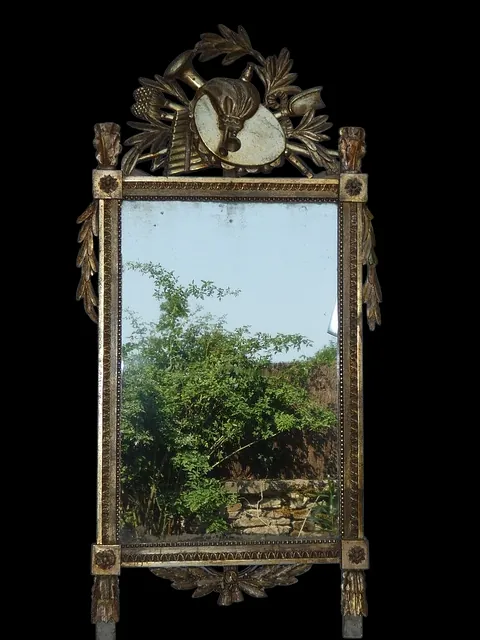 Grand miroir doré Provençal 18ème époque Louis XVI