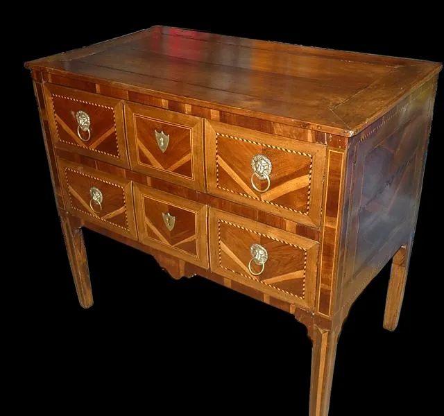 petite commode sauteuse marquetée époque Directoire
