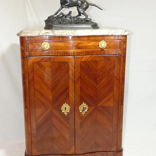 petit meuble entre deux style Régence 19ème siècle