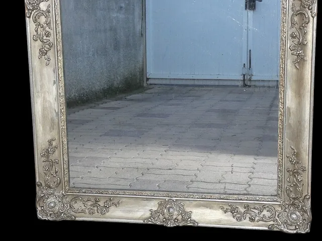 grand miroir 19ème doré à la feuille d'argent