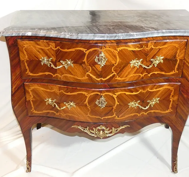 Commode Sauteuse 18ème Louis XV attribuée à A.N. COULERU