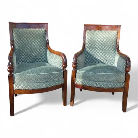 Paire de bergères acajou vers 1820