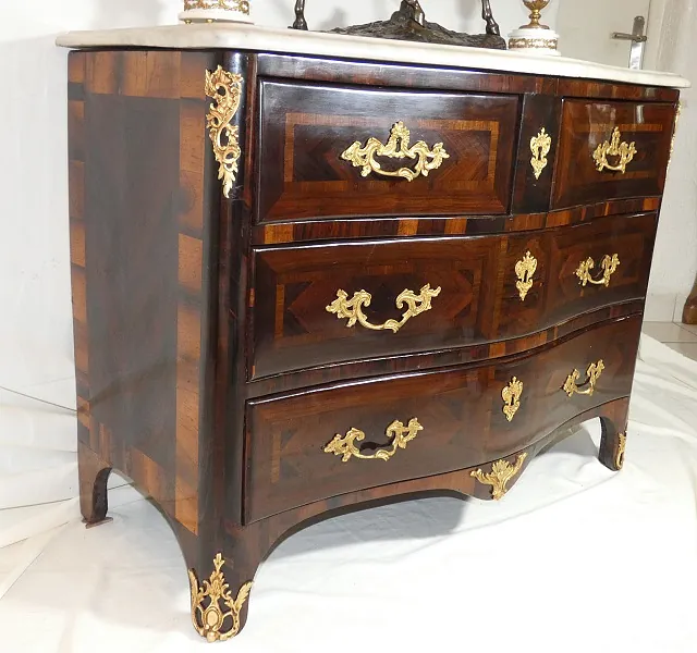 Commode 18ème siècle époque Louis XV estampillée Jean Charles ELLAUME